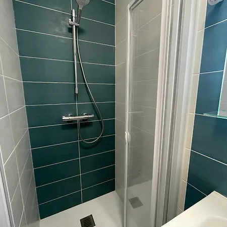 Maison Contemporaine Rénovée Avec étang Privé Et Terrasse, Proche - 3 Chambres, Wifi Inclus - Fr-1-426-517 Hébergement de vacances Nieul-le-Dolent