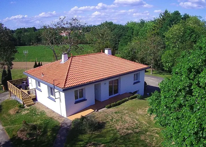 Maison Contemporaine Renovee Avec Etang Prive Et Terrasse, Proche - 3 Chambres, Wifi Inclus - Fr-1-426-517 Holiday home