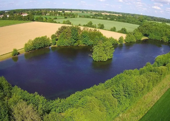 Maison Contemporaine Renovee Avec Etang Prive Et Terrasse, Proche - 3 Chambres, Wifi Inclus - Fr-1-426-517 Nieul-le-Dolent