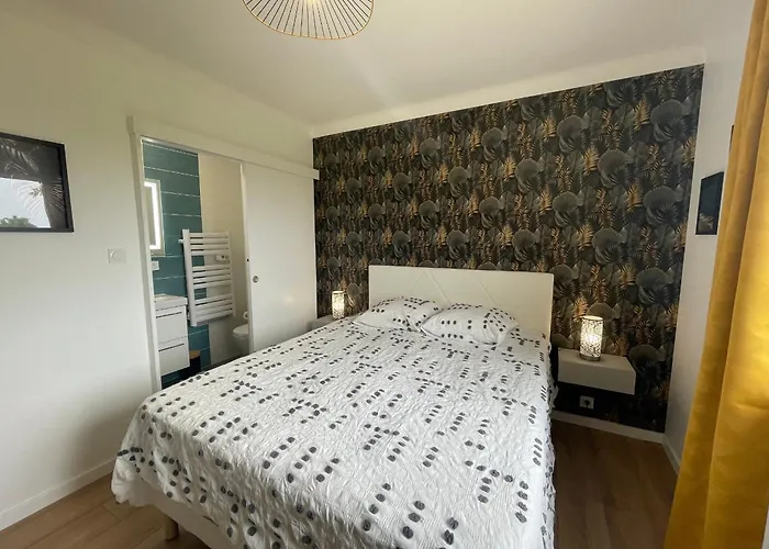 Maison Contemporaine Renovee Avec Etang Prive Et Terrasse, Proche - 3 Chambres, Wifi Inclus - Fr-1-426-517 *