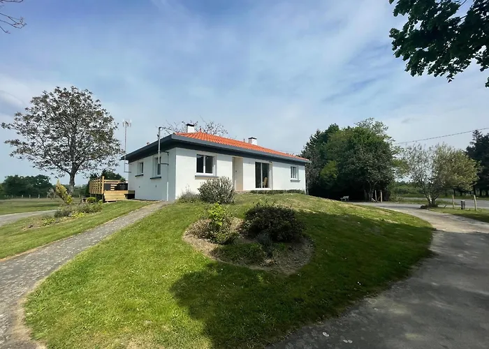 Maison Contemporaine Renovee Avec Etang Prive Et Terrasse, Proche - 3 Chambres, Wifi Inclus - Fr-1-426-517 * Nieul-le-Dolent