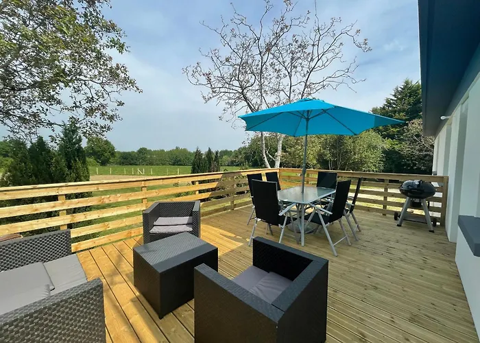 Holiday home Maison Contemporaine Renovee Avec Etang Prive Et Terrasse, Proche - 3 Chambres, Wifi Inclus - Fr-1-426-517