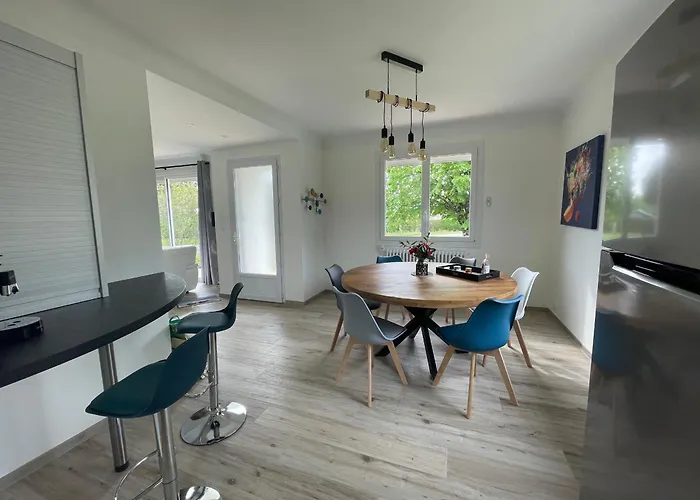 Maison Contemporaine Renovee Avec Etang Prive Et Terrasse, Proche - 3 Chambres, Wifi Inclus - Fr-1-426-517 Holiday home