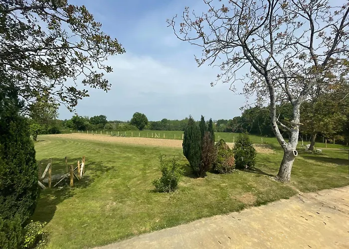 Maison Contemporaine Renovee Avec Etang Prive Et Terrasse, Proche - 3 Chambres, Wifi Inclus - Fr-1-426-517 Holiday home